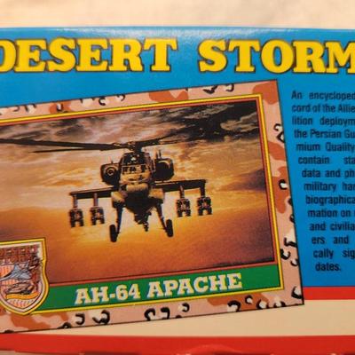 LOT:: 76 Topps Desert Storm Trading Cards Complete Set
