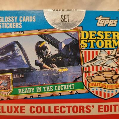 LOT:: 76 Topps Desert Storm Trading Cards Complete Set