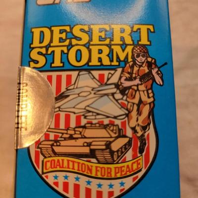 LOT:: 76 Topps Desert Storm Trading Cards Complete Set