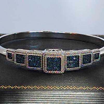 LOT 84:: STUNNING! NEW! Sterling Silver Hinged Blue Diamond Bangle Bracelet