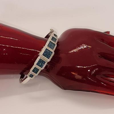 LOT 84:: STUNNING! NEW! Sterling Silver Hinged Blue Diamond Bangle Bracelet