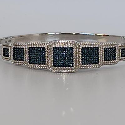 LOT 84:: STUNNING! NEW! Sterling Silver Hinged Blue Diamond Bangle Bracelet