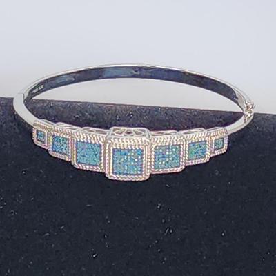 LOT 84:: STUNNING! NEW! Sterling Silver Hinged Blue Diamond Bangle Bracelet