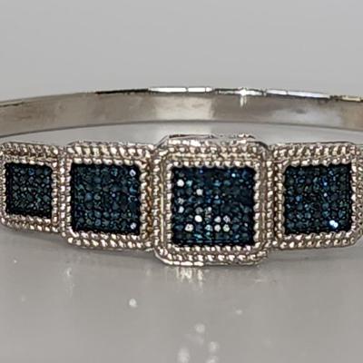 LOT 84:: STUNNING! NEW! Sterling Silver Hinged Blue Diamond Bangle Bracelet