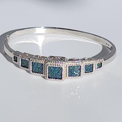 LOT 84:: STUNNING! NEW! Sterling Silver Hinged Blue Diamond Bangle Bracelet
