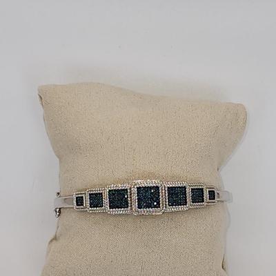 LOT 84:: STUNNING! NEW! Sterling Silver Hinged Blue Diamond Bangle Bracelet