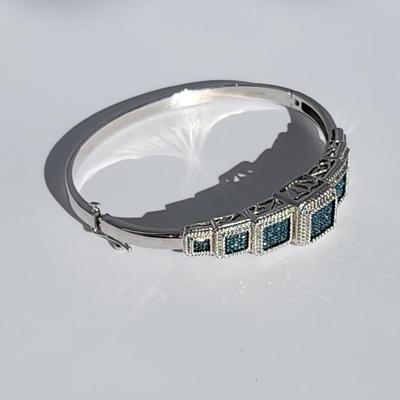 LOT 84:: STUNNING! NEW! Sterling Silver Hinged Blue Diamond Bangle Bracelet