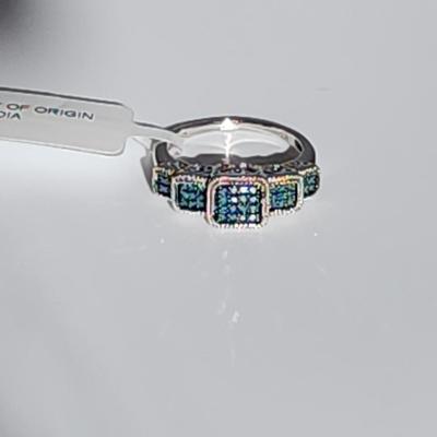 LOT 85:: NEW! STUNNING! Sterling Silver Blue Diamond Size 8 Ring