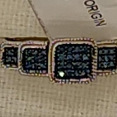 LOT 85:: NEW! STUNNING! Sterling Silver Blue Diamond Size 8 Ring
