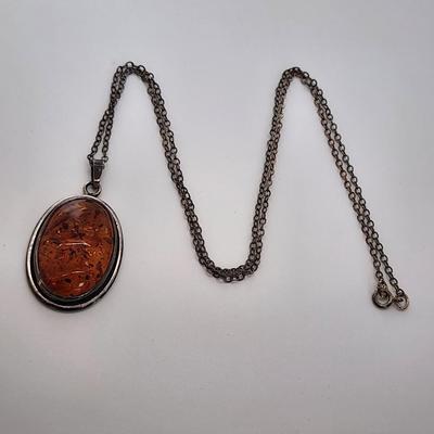 LOT 86:: New, Old Stock- Vintage Sterling Silver Amber Pendant Necklace 24" L-- still had tag from store still on it!