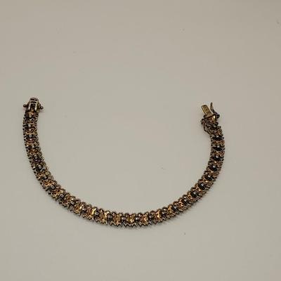 LOT 87:: Vintage Two tone Sterling Silver Bracelet 7.5"L. 13.8g