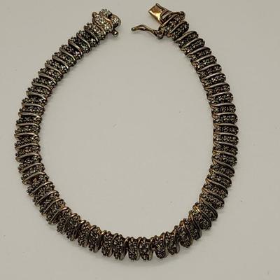 LOT 87:: Vintage Two tone Sterling Silver Bracelet 7.5"L. 13.8g