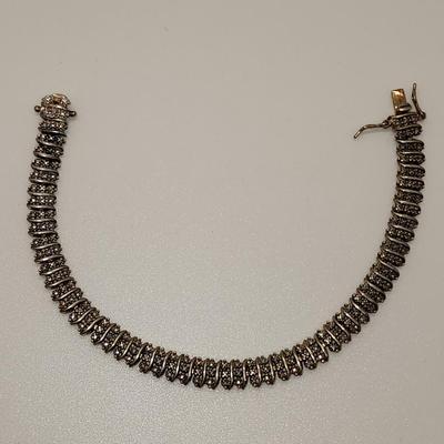 LOT 87:: Vintage Two tone Sterling Silver Bracelet 7.5"L. 13.8g