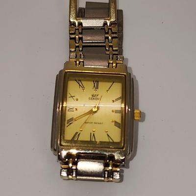 LOT 91:: Watch Lot- untested