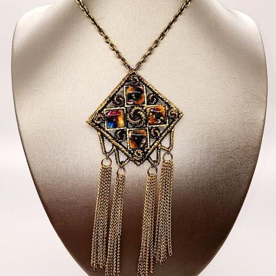 LOT 97:: Large LOT of Vintage Fashion Necklaces