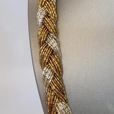 LOT 99:: LOT of Vintage Fashion Necklaces