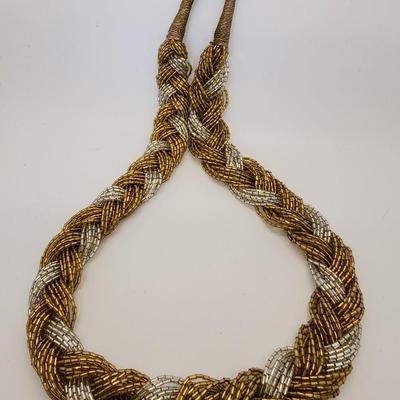 LOT 99:: LOT of Vintage Fashion Necklaces