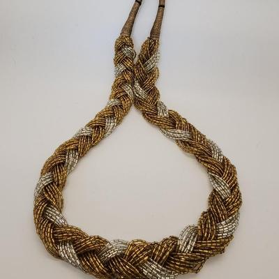 LOT 99:: LOT of Vintage Fashion Necklaces