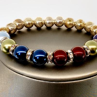 LOT 101:: New Sterling Silver Pearl and Crystal Necklace and Bracelet Set