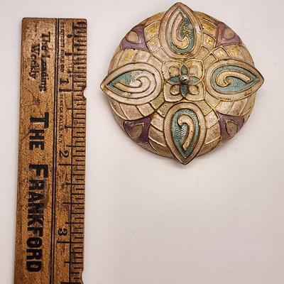 LOT 102:: Vintage Pin and Brooch Lot