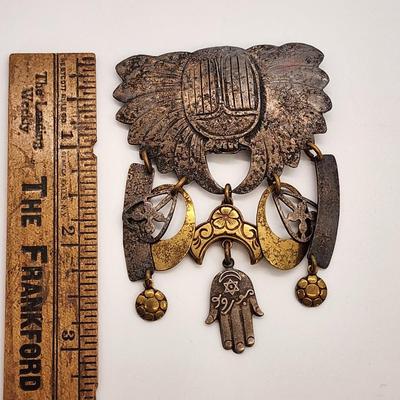 LOT 102:: Vintage Pin and Brooch Lot