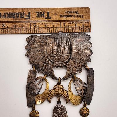 LOT 102:: Vintage Pin and Brooch Lot