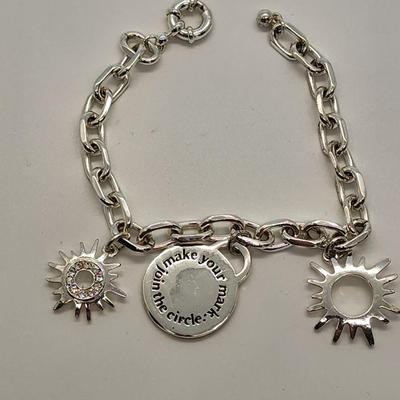 LOT 104:: Vintage 18" L Goldtone Collar Necklace and 7" L Bracelet Set and 2 more bracelets