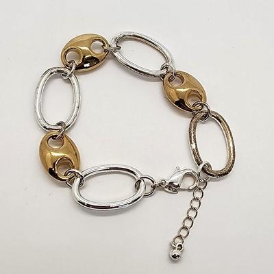 LOT 104:: Vintage 18" L Goldtone Collar Necklace and 7" L Bracelet Set and 2 more bracelets