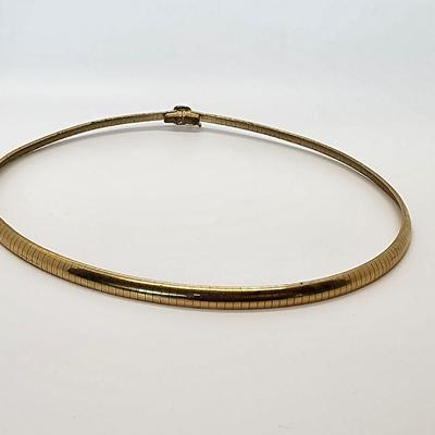LOT 104:: Vintage 18" L Goldtone Collar Necklace and 7" L Bracelet Set and 2 more bracelets