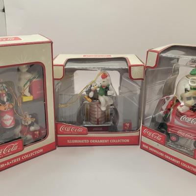 LOT:: 116 Coca Cola Ornaments
