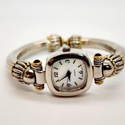 LOT 124:: Large Lot of Watches-Untested