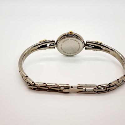 LOT 124:: Large Lot of Watches-Untested