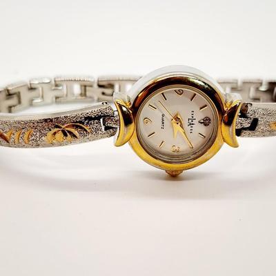 LOT 124:: Large Lot of Watches-Untested