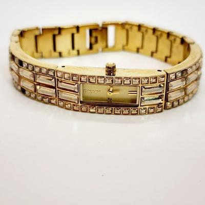 LOT 124:: Large Lot of Watches-Untested