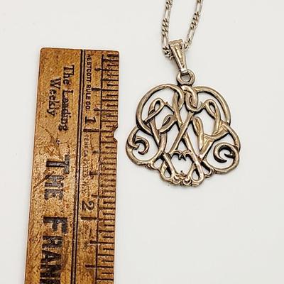 LOT 125:: Vintage 24" L 925 Italy Sterling Silver Pendant Necklace 11.7g