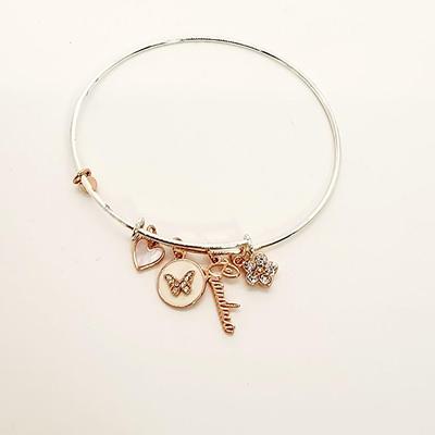 LOT 129:: Mixed lot of Costume Jewelry