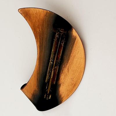 LOT 129:: Mixed lot of Costume Jewelry