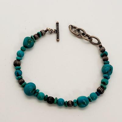 LOT 130:: Bracelet Lot
