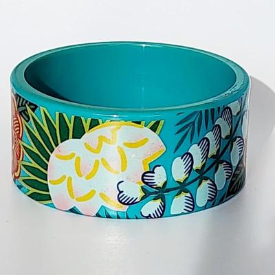 LOT 130:: Bracelet Lot