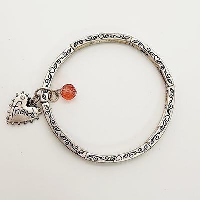 LOT 130:: Bracelet Lot