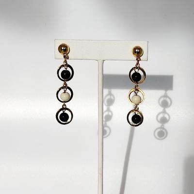 LOT 131:: Pierced Earring Lot