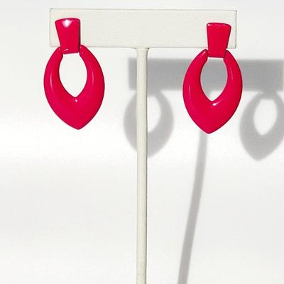 LOT 131:: Pierced Earring Lot