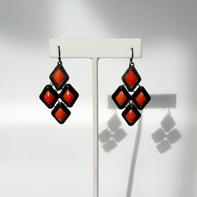 LOT 131:: Pierced Earring Lot