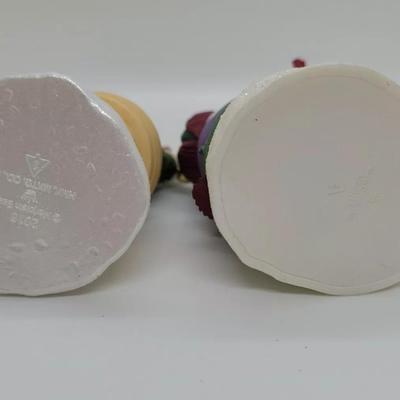 LOT:: 137 Hallmark Ornaments