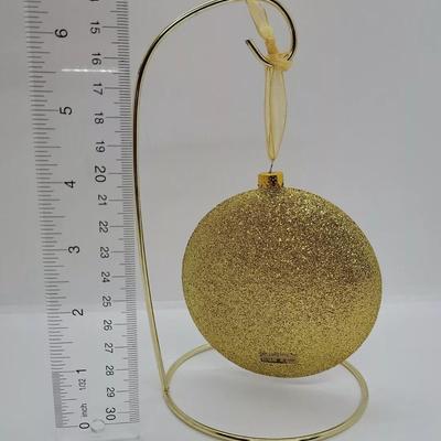 LOT:: 143 Hallmark Ornaments