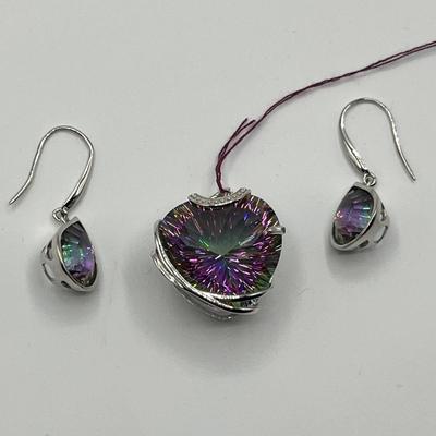 Lot 494 Mystic Topaz on Silver Set