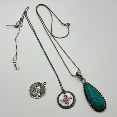 Lot 496 Sterling Pendants
