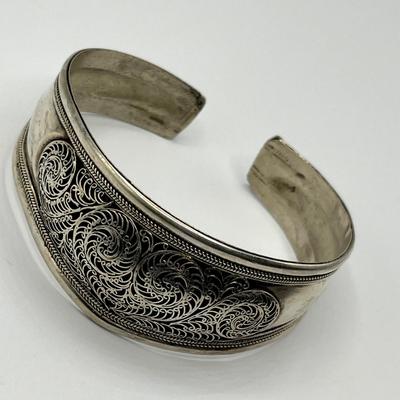 Lot 498 Sterling Cuff Bracelet