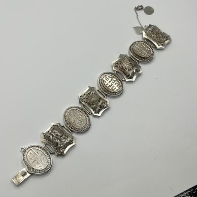 Lot 503 Chinese Sterling Silver Bracelet