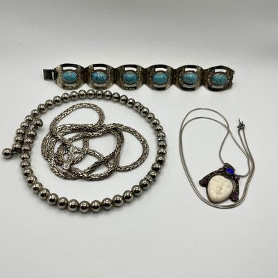 Lot 516 Silver Lot